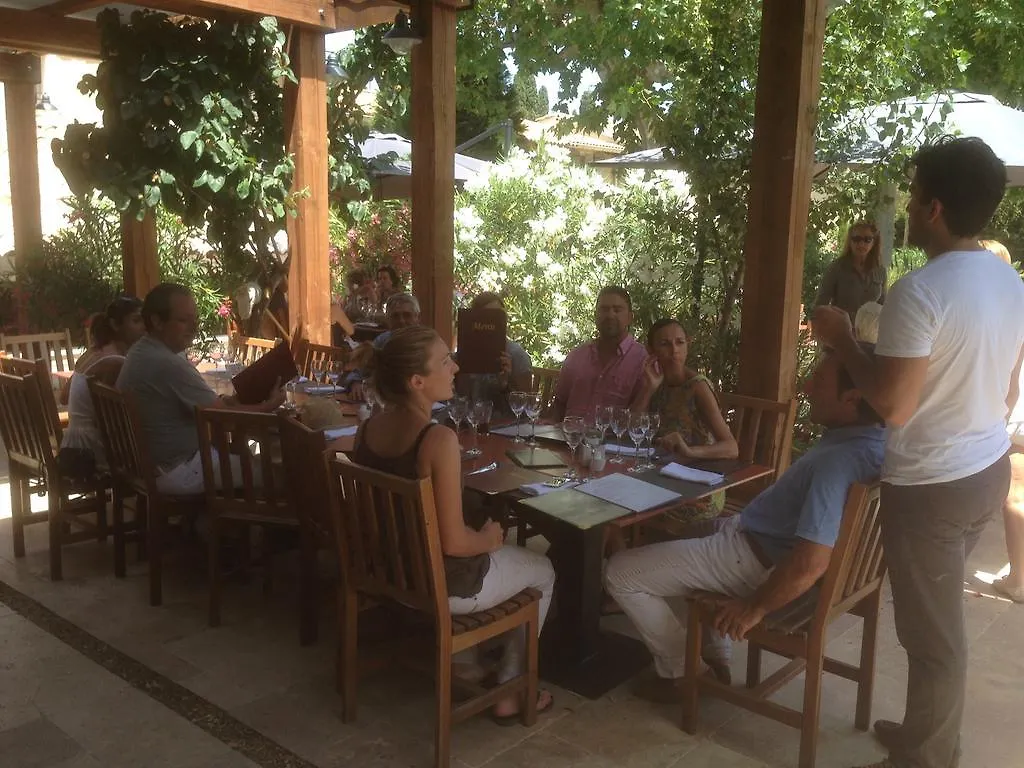 Hotel Haras Saint Esteve Penzion Saint-Andiol